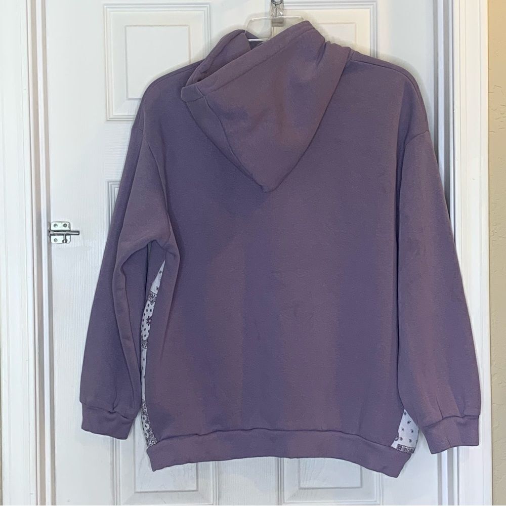 BOOHOO OVERSIZED BANDANA GUSSET CARGO HOODED SWEATSHIRT Size Medium - Picture 9 of 9